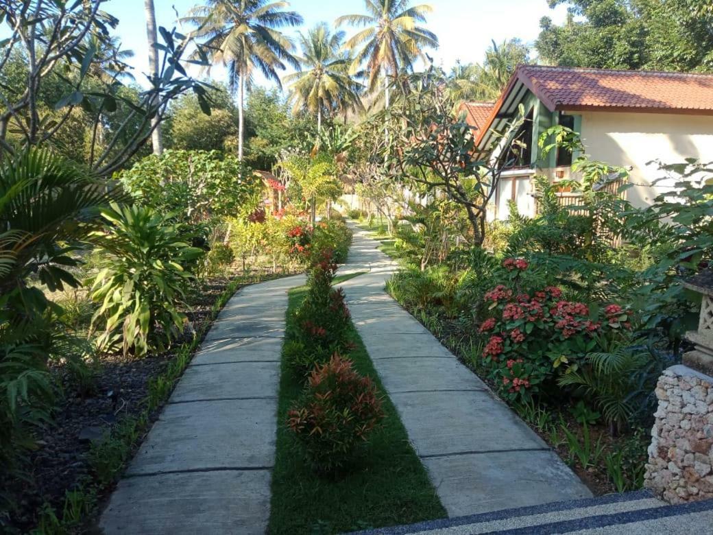 The Hamlet Hotel Kuta  Bagian luar foto